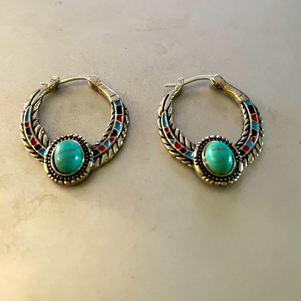NWOT Silver Turquoise Earrings
